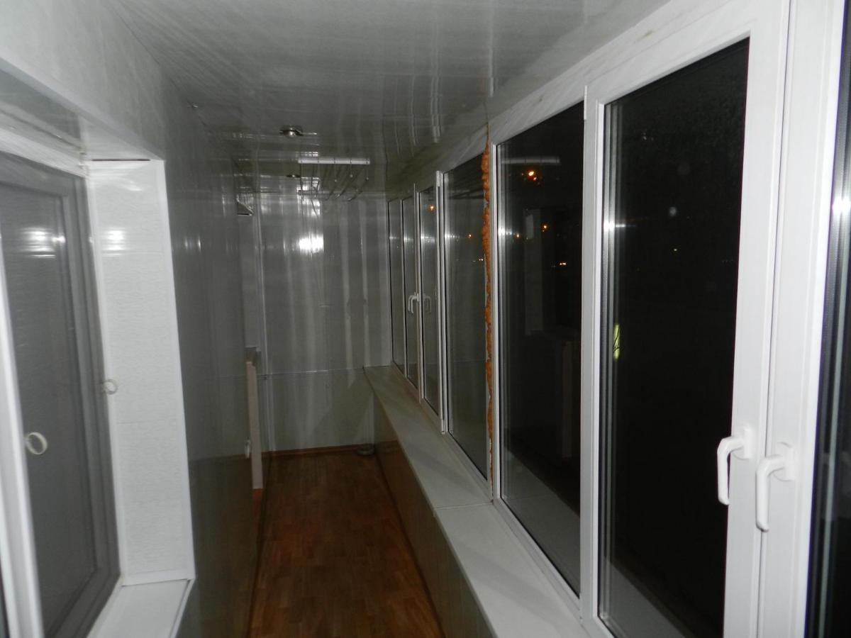1-Room Apartment 50M2 On Metalurhiv Avenue 17, By Grandhome Zaporizhia 外观 照片